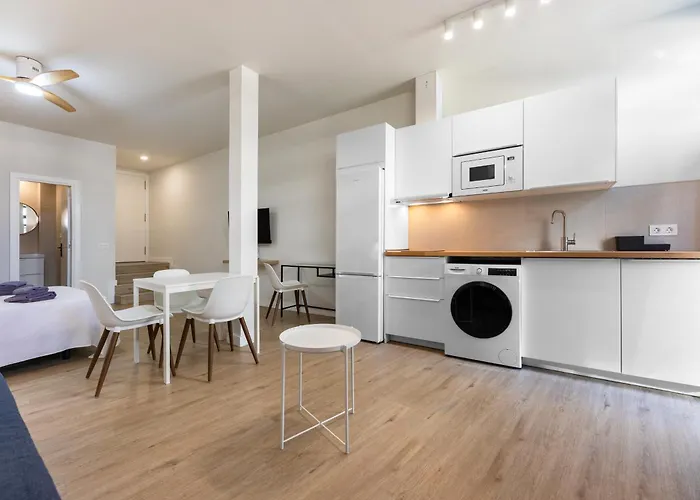 Bristol Sunset Beach - Holiday Apartments